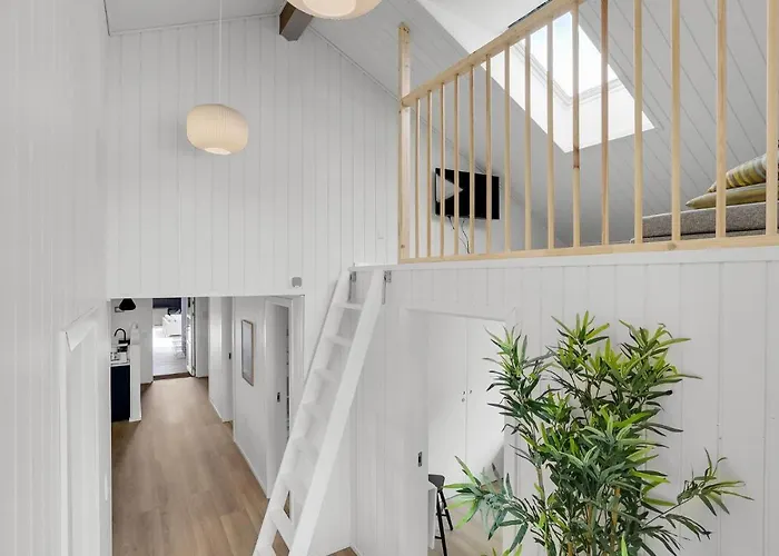 Ferienhaus Lovely In *